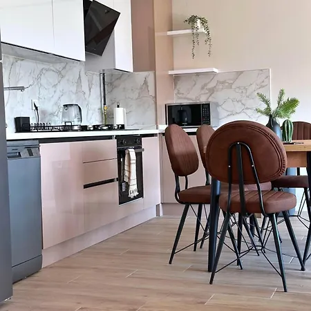 Bamboo Grove 2 And 3 Bedroom - Izmit Apartment